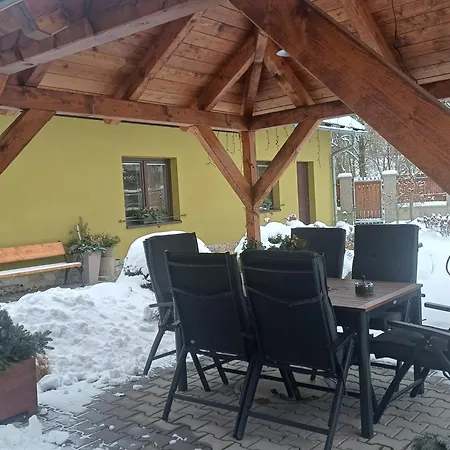 בית נופש Na Statku Lisnice (Pardubice)